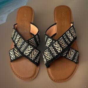 TOMS Viv Black Tan Woven Fringe Slide Sandals Womens 8.5 Boho Criss Cross Tribal